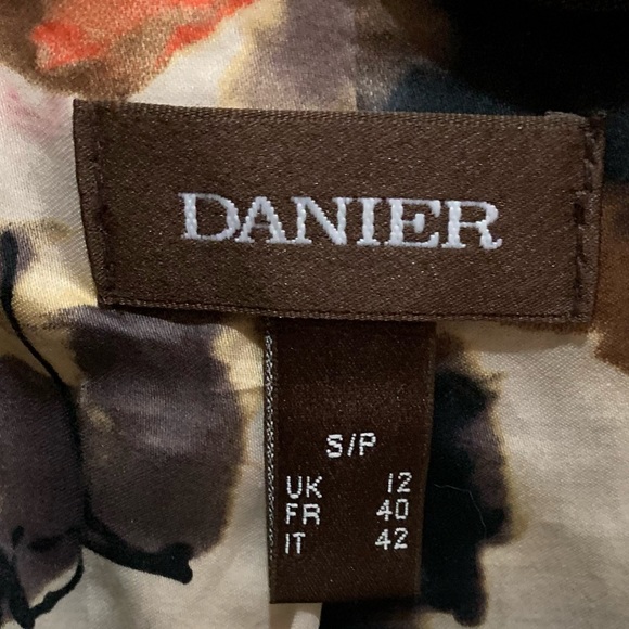 Brown Danier leather jacket. - Picture 5 of 5